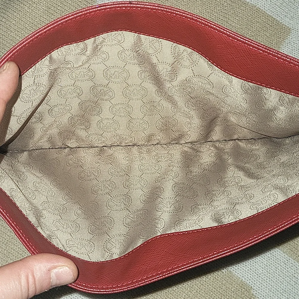 NWOT Michael Kors Red Leather Envelope Clutch Bag❤️ - Picture 2 of 3